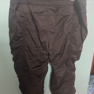 North Face Rouched Capri Pants